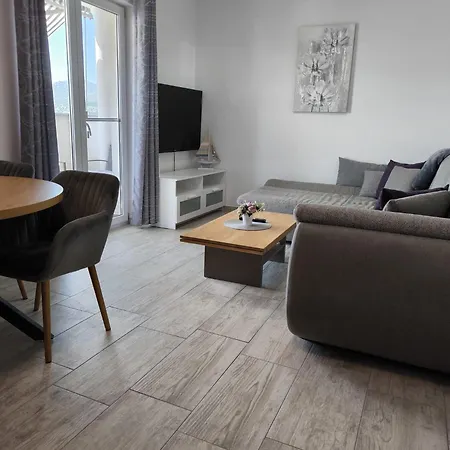 Ima Apartment *