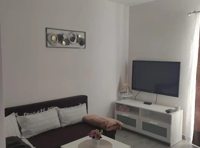 Ima * 洛瓦尼斯卡