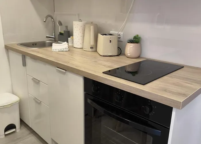 Ima * ロバニスカ